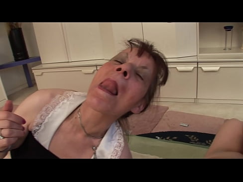 ❤️ Două bunicuțe și un bunic fac sex în trei ❤️❌   at ro.com-porn-hat.ru