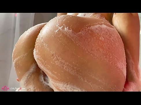 ❤️ Bruneta își masturbează păsărica cu un vibrator până la orgasm intens în duș ❤️❌   at ro.com-porn-hat.ru